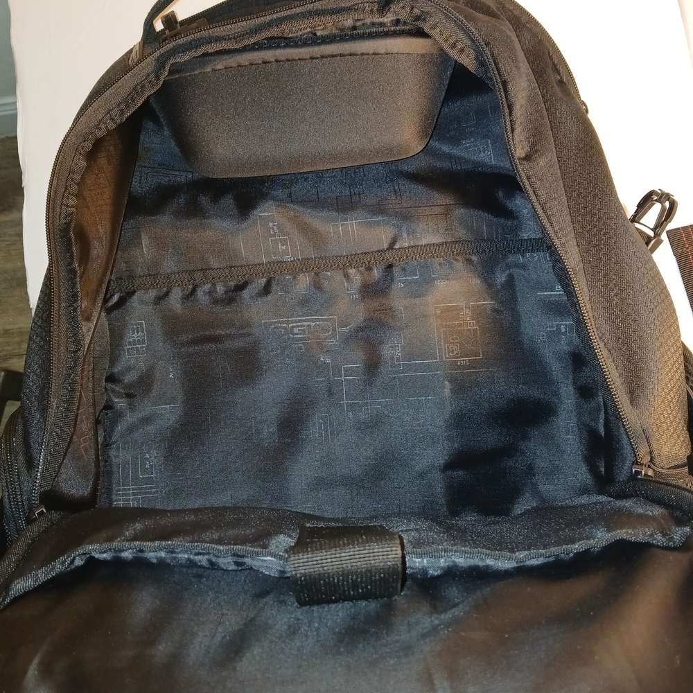 OGIO Airflow Black Laptop Tablet Backpack Multi Compartment - Picture 10 of 10